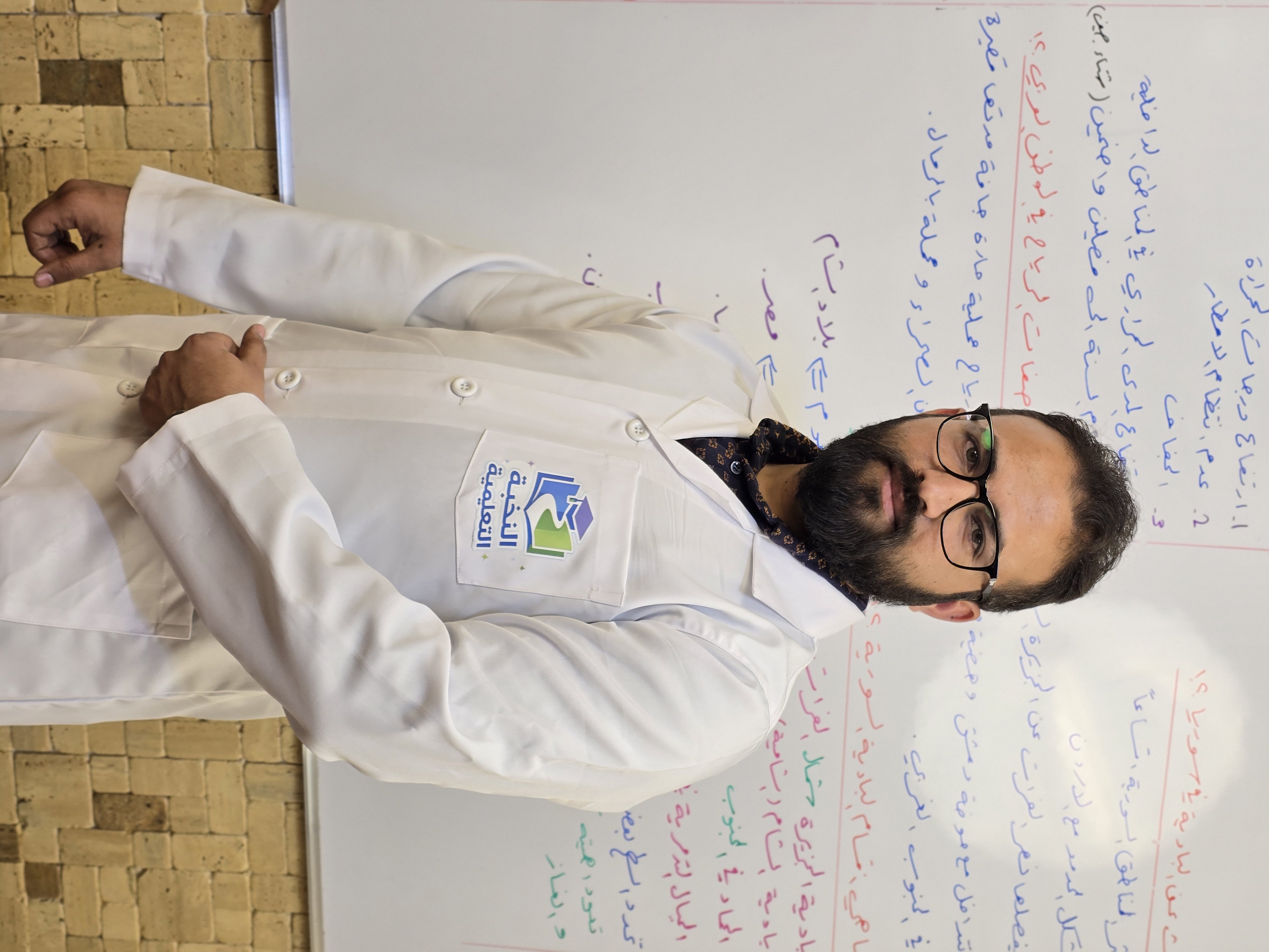 صورة الأستاذ عيسى الدندن